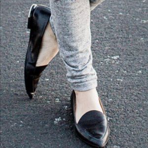 Everlane black modern point loafers 10